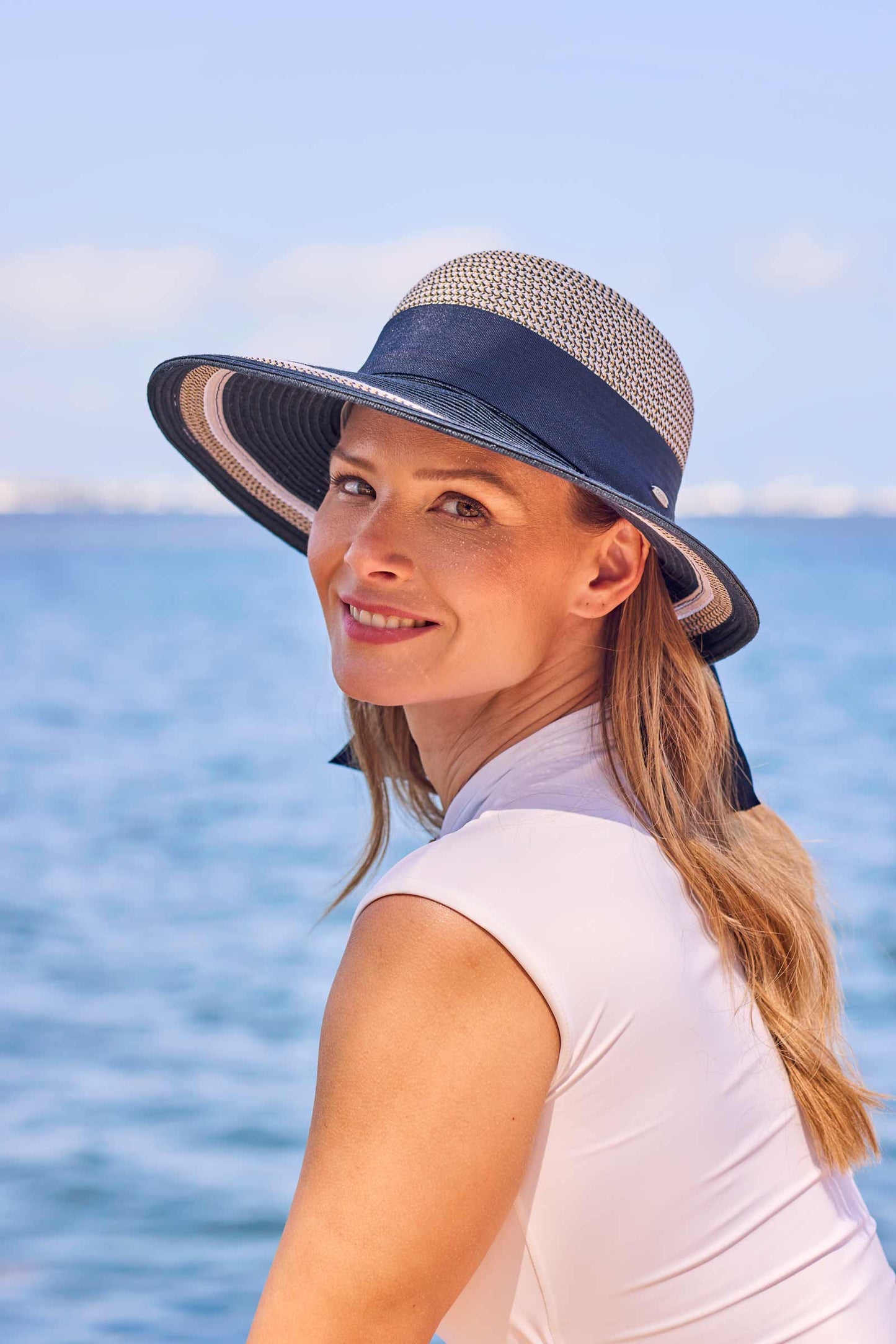 Women's Asymmetrical Clara Sun Hat | Navy/White