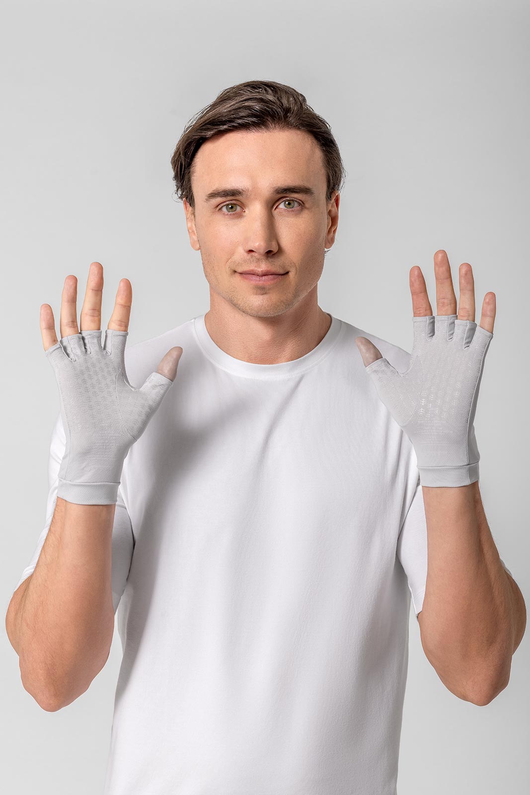 Unisex Ouray UV Fingerless Gloves | Sleek Grey