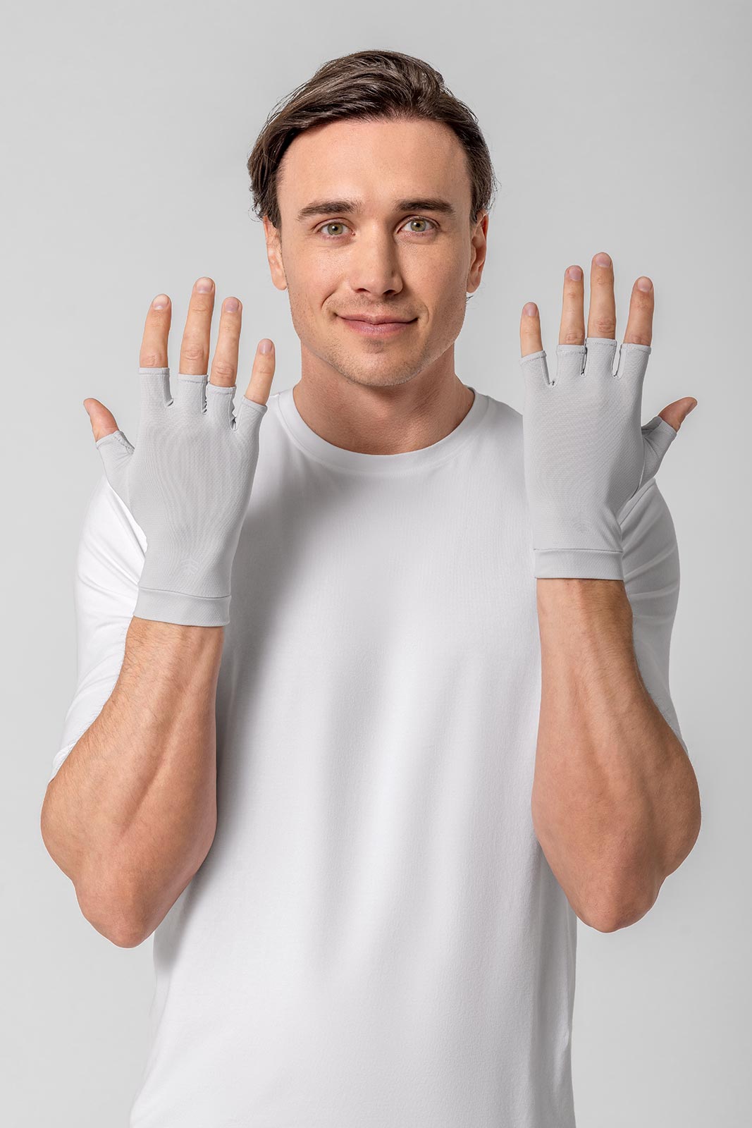 Unisex Ouray UV Fingerless Gloves | Sleek Grey