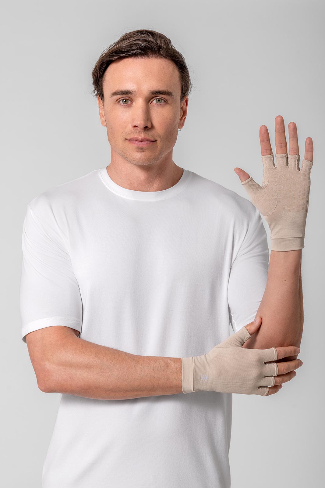 Unisex Ouray UV Fingerless Gloves | Pale Khaki