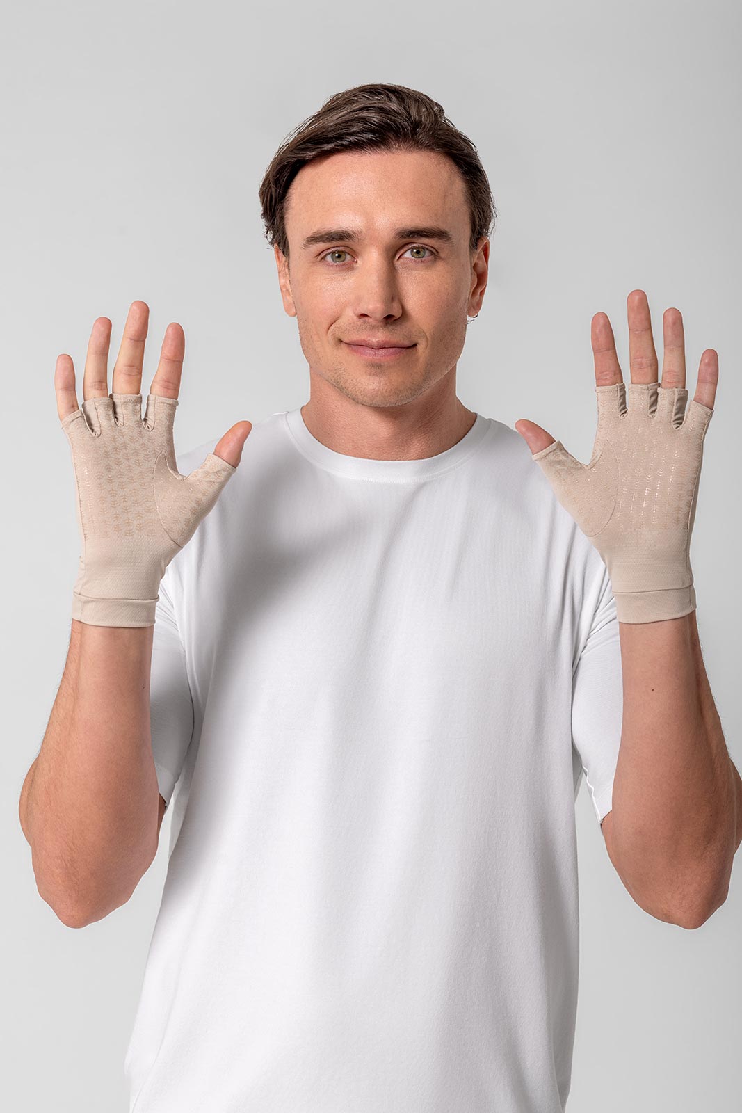 Unisex Ouray UV Fingerless Gloves | Pale Khaki