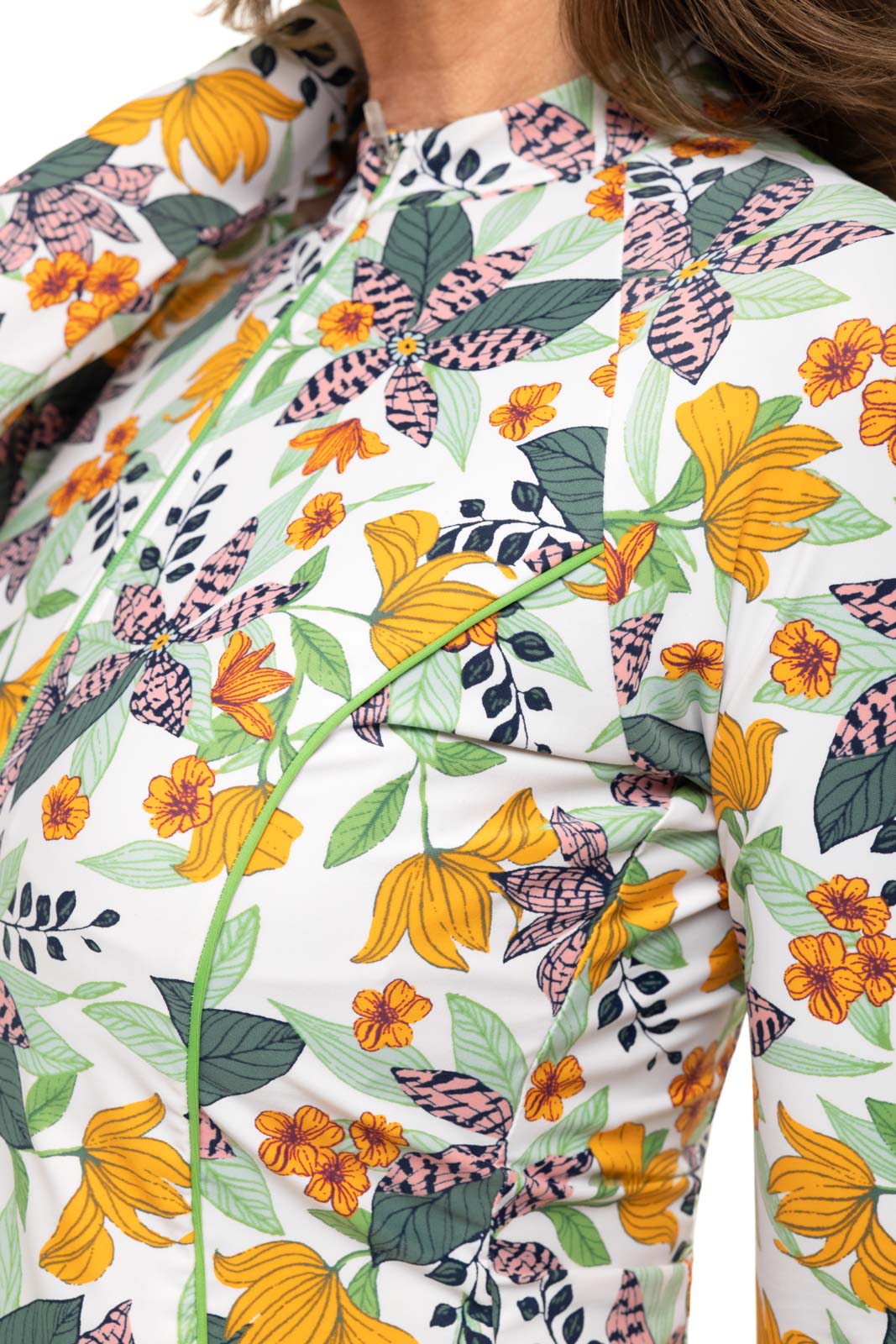 Color_Apricot Crush Floral Paradise