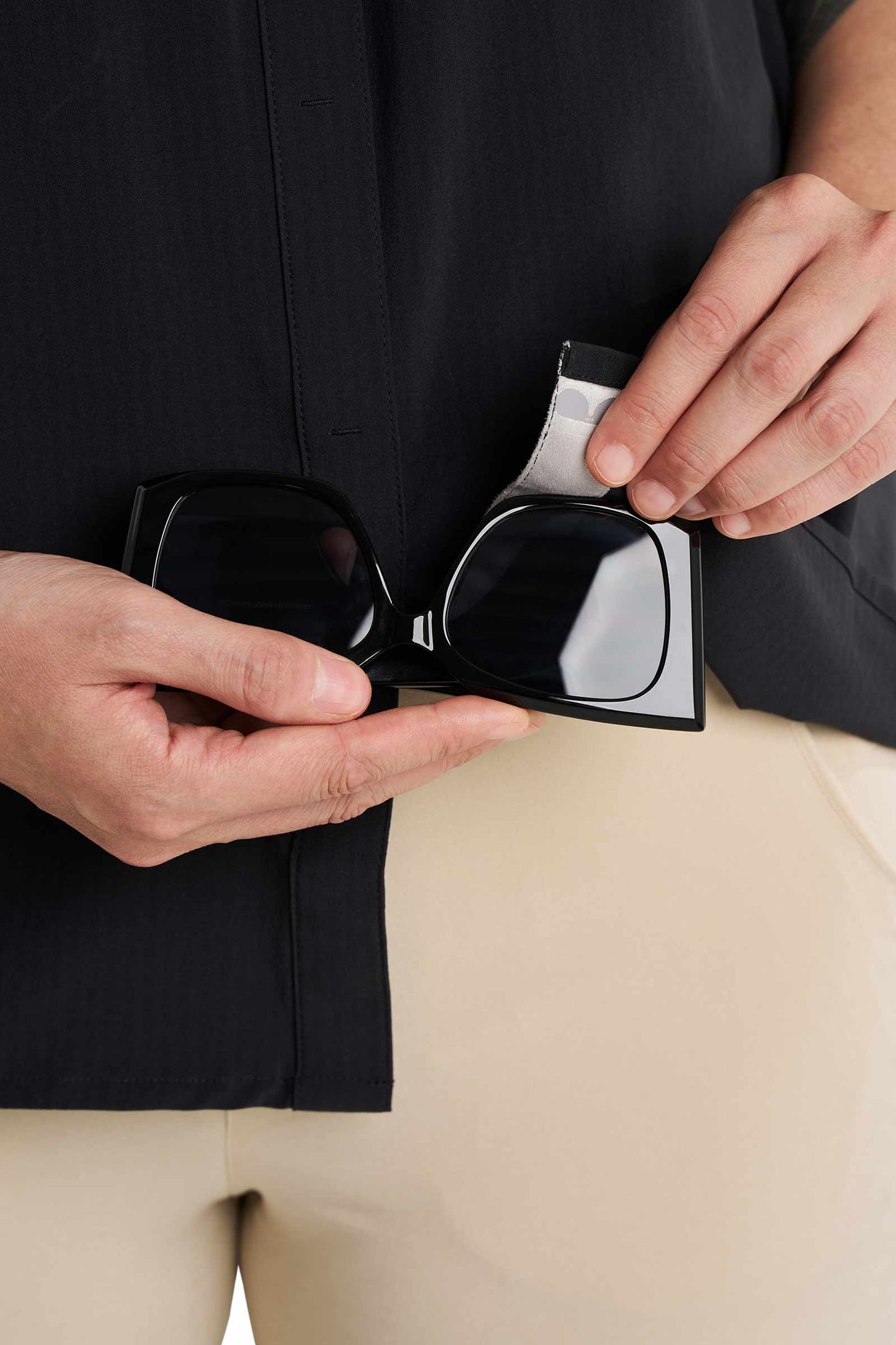 Women's Amara Smart Shirt | Black Shadow Stripe