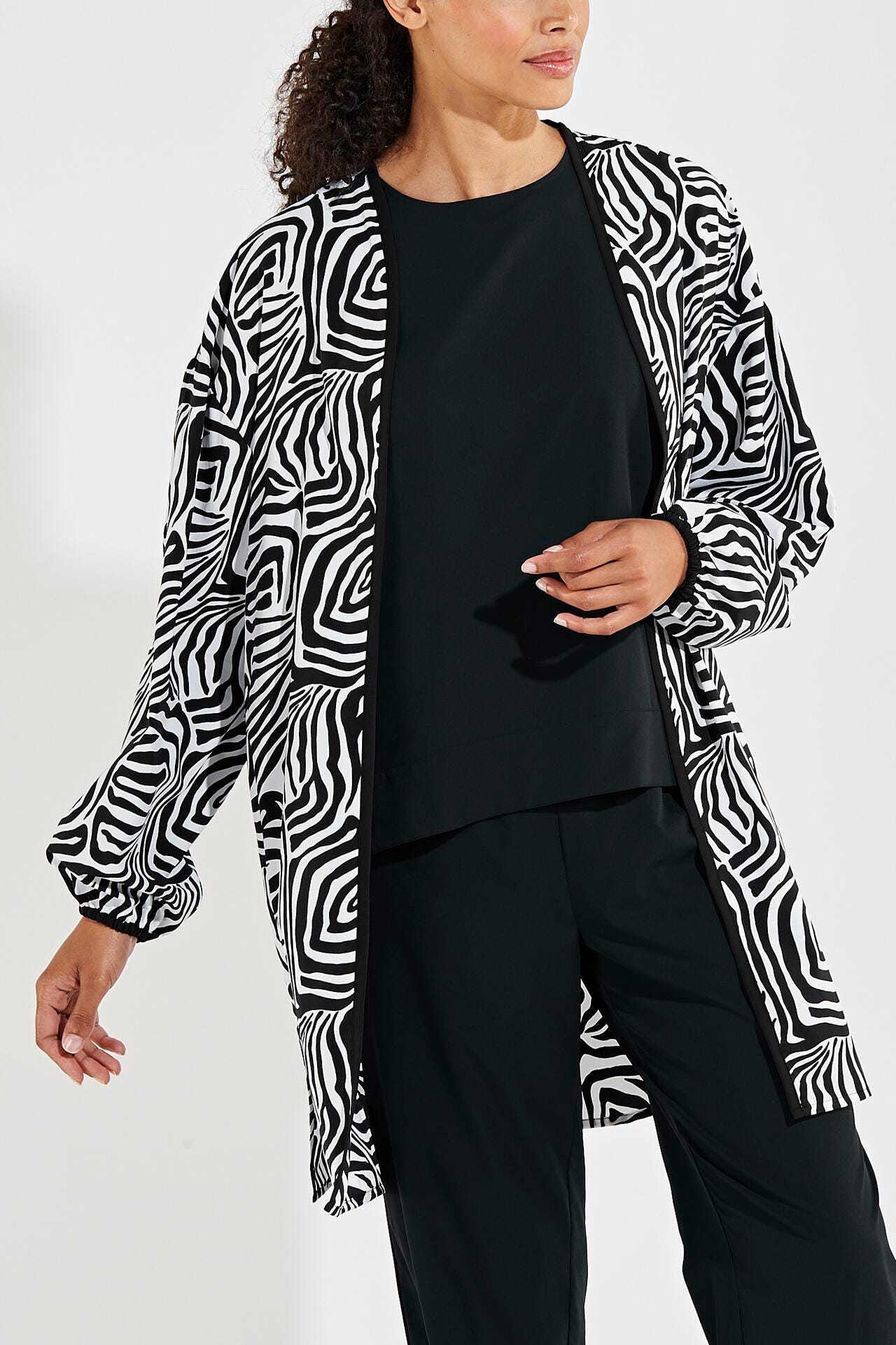 Color_Black/White Mara Abstract Print