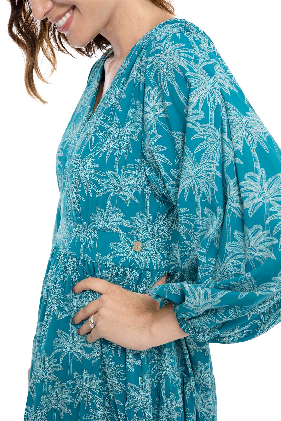 Color_Tahitian Teal Swaying Palms