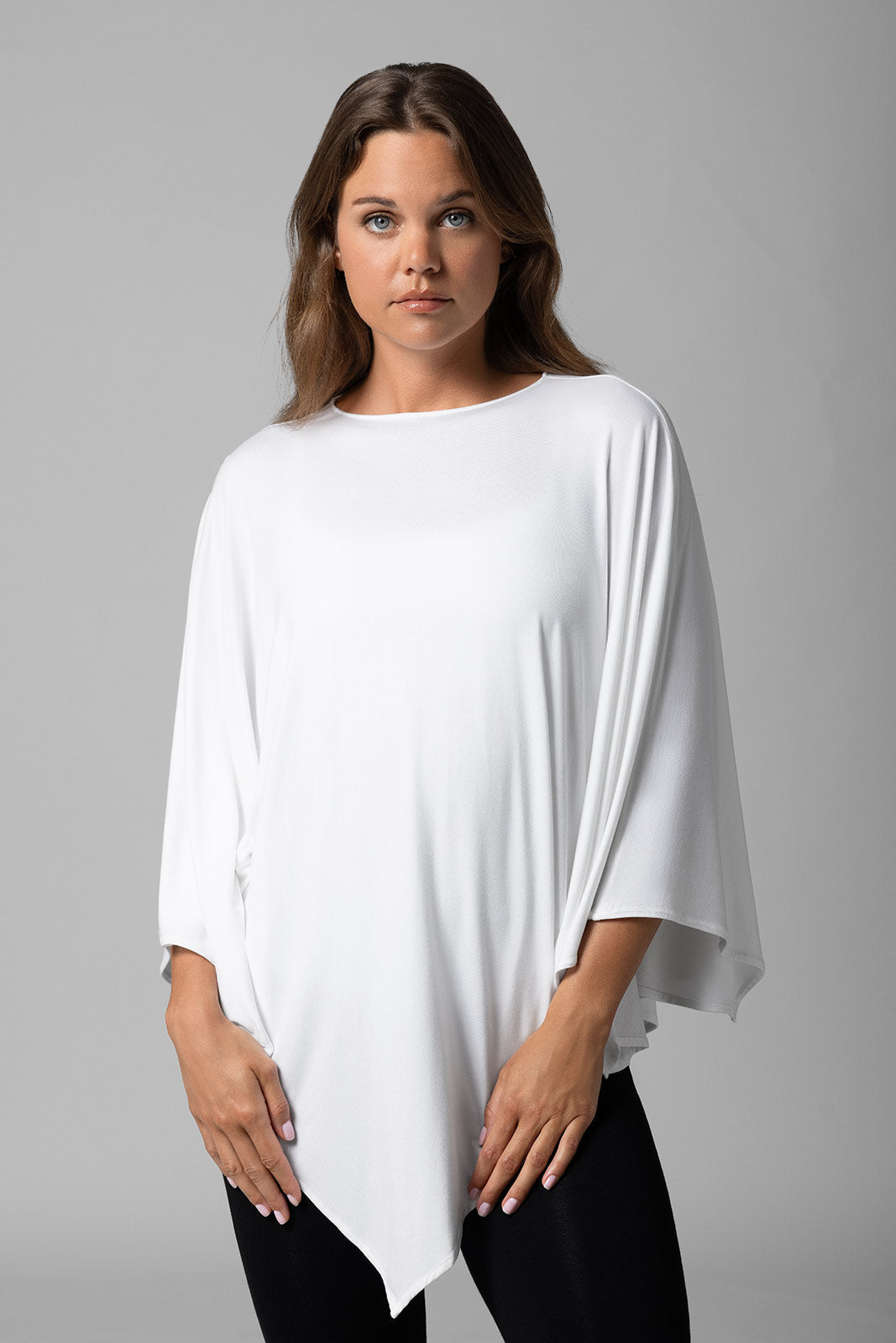 Women's Tama Moduri Poncho | White | February