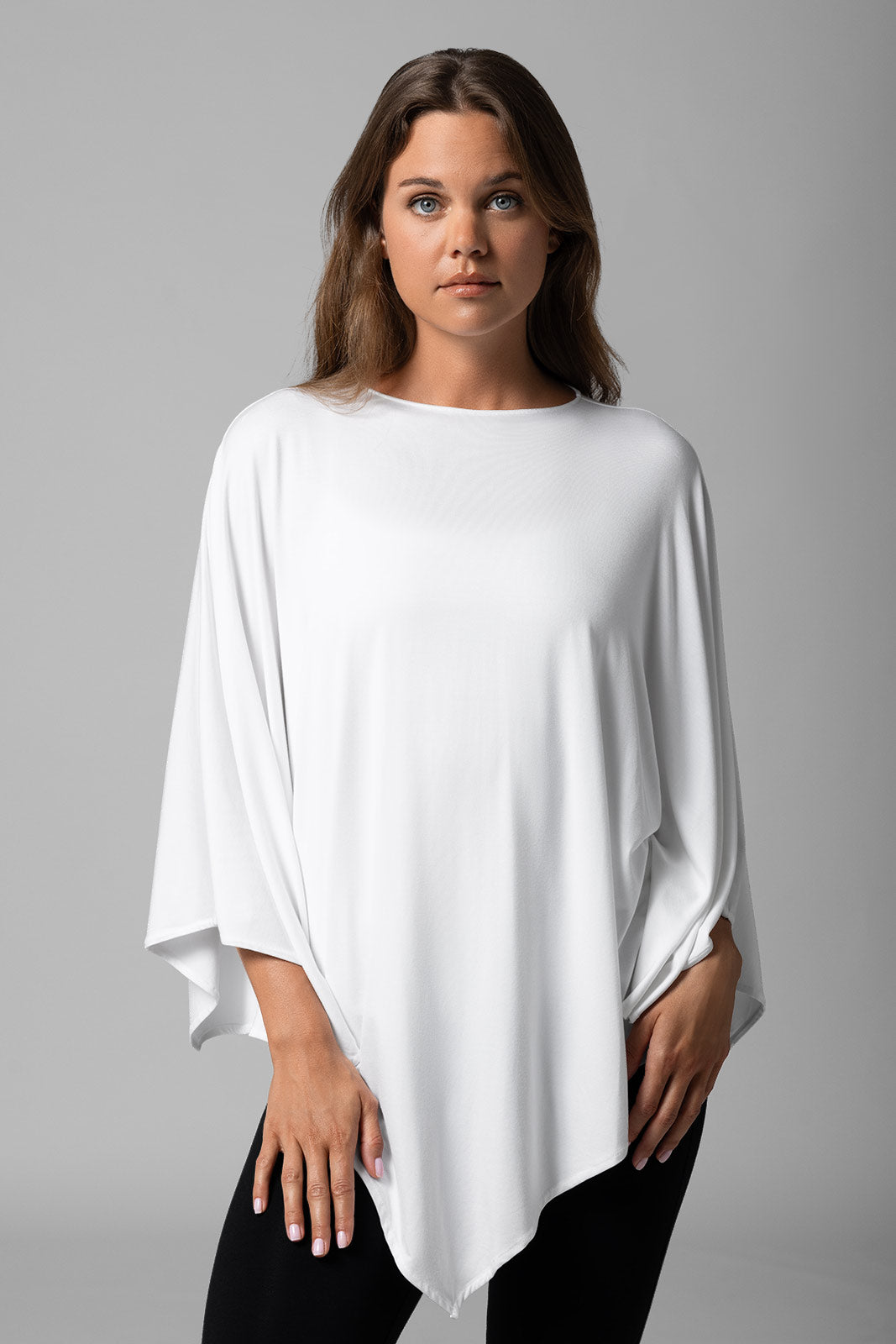 Women's Tama Moduri Poncho | White | February