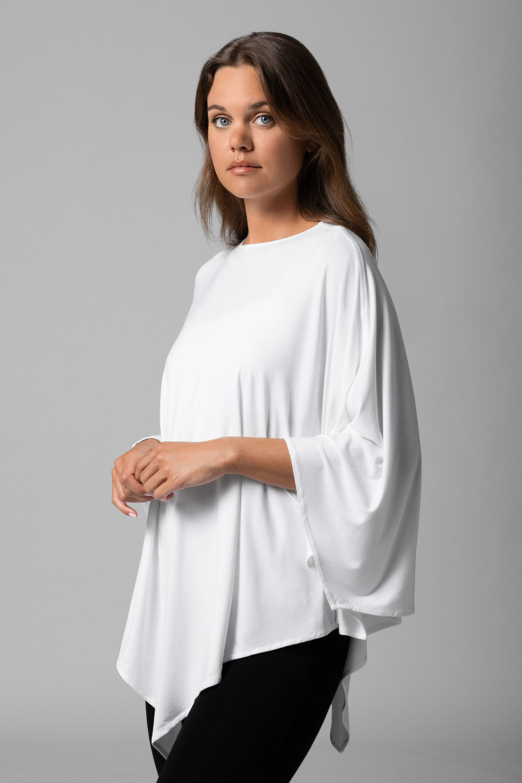 Women's Tama Moduri Poncho | White | February