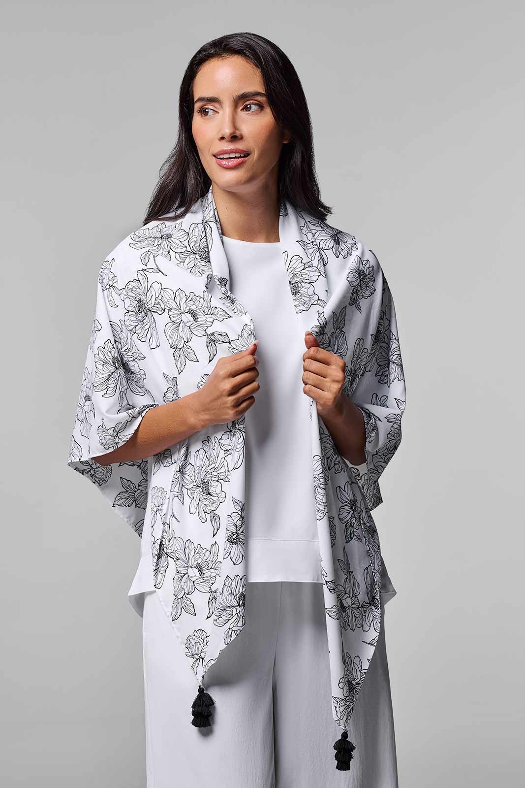 Women's Minneola Featherlight Scarf | White/Black Perfect Peony