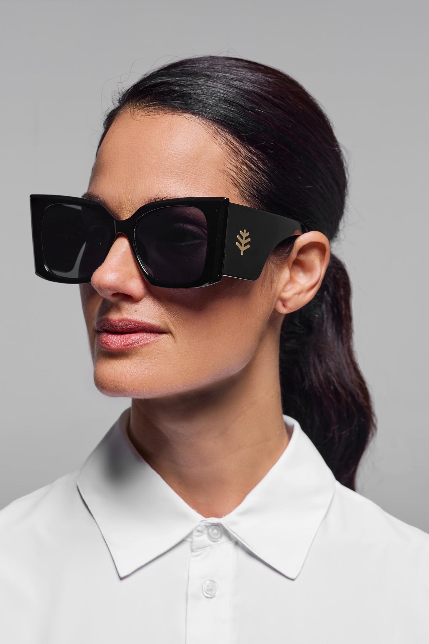 Women's Mott50 Grandview Fashion Sunglasses | Black