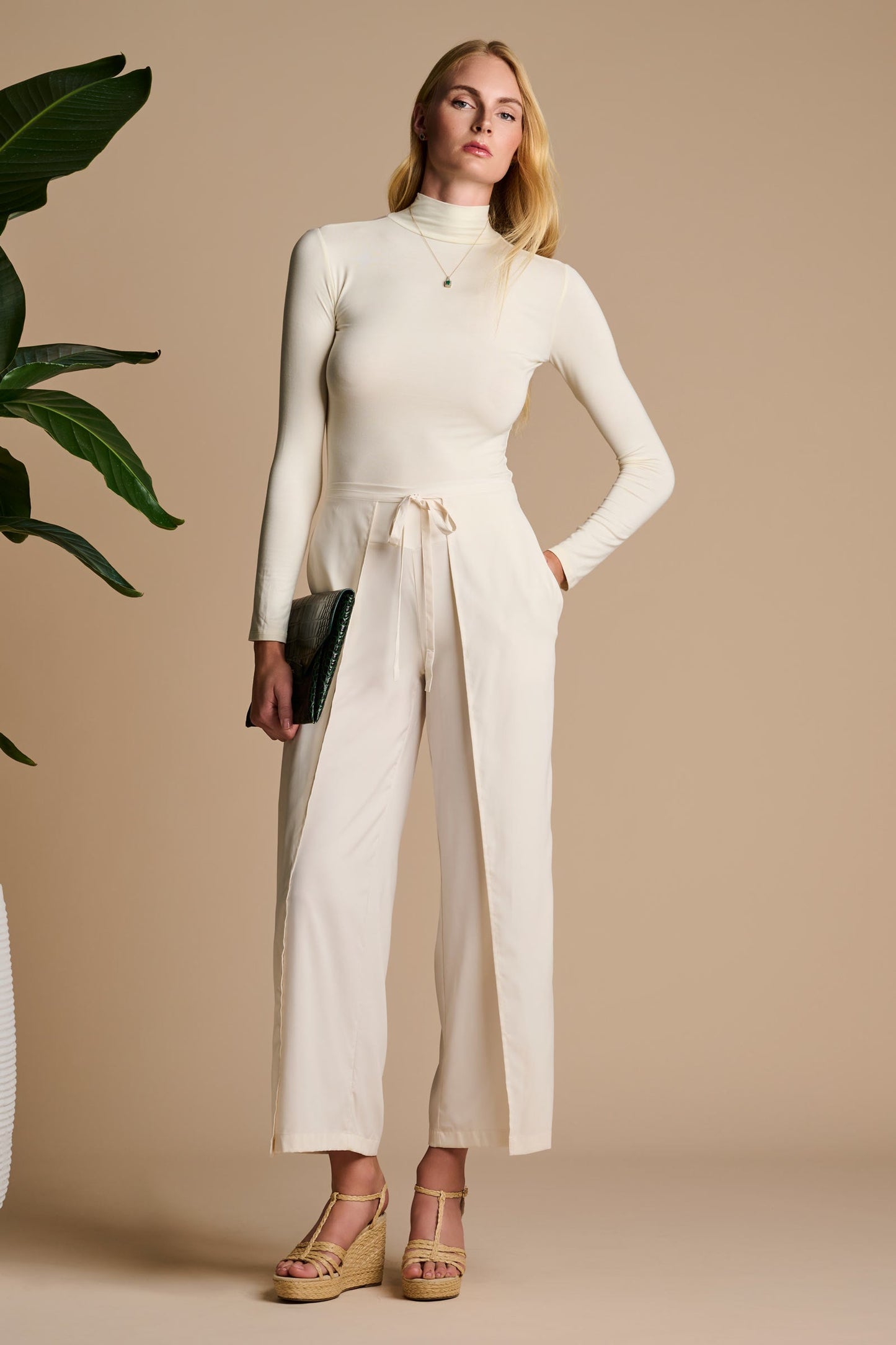 Women's Mott50 Roule Turtleneck Top | Vanilla