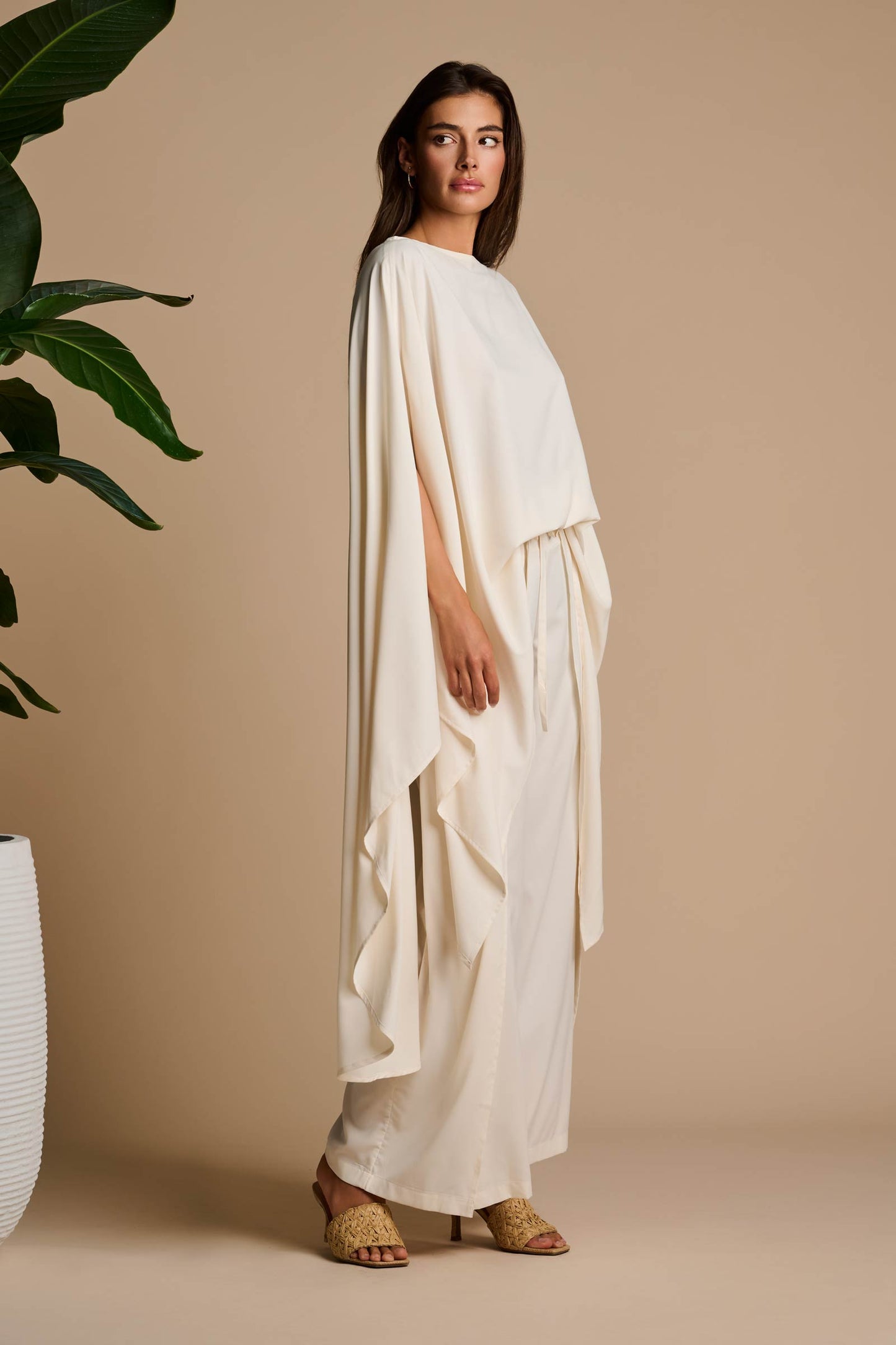 Women's Mott50 Hydra Sun Poncho | Vanilla