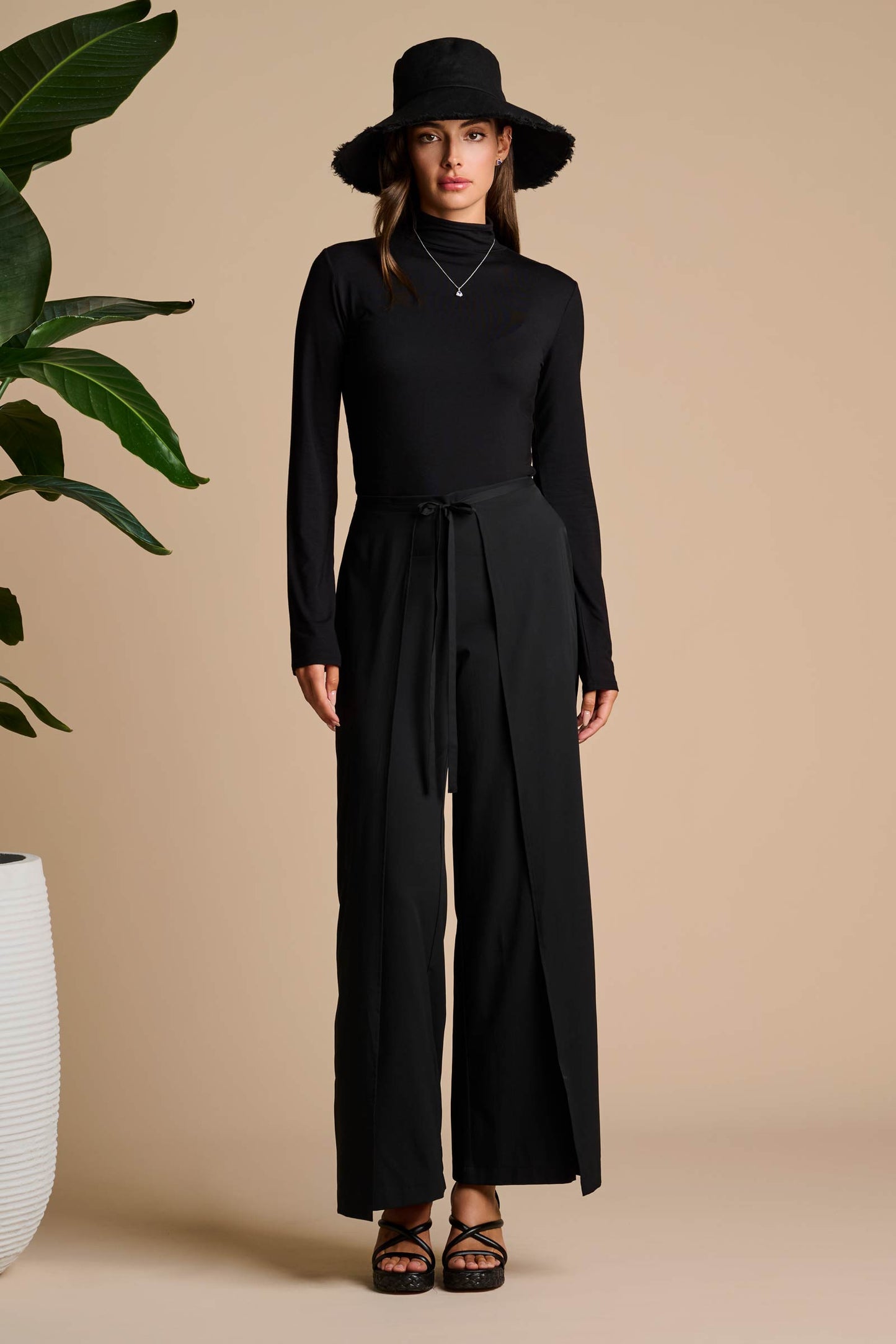 Women's Mott50 Roule Turtleneck Top | Black