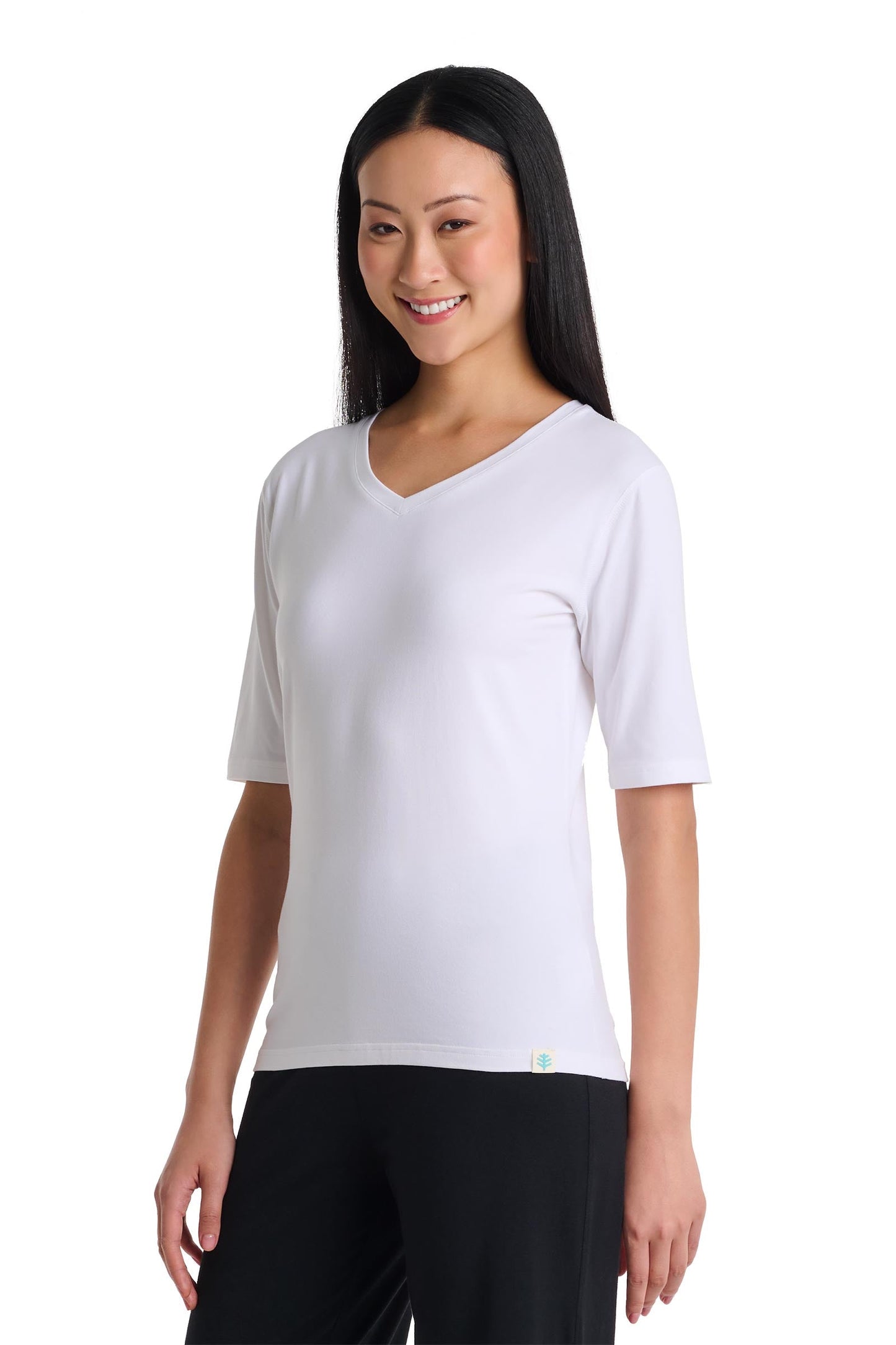 Women's Morada Fitted Short Sleeve V-Neck T-Shirt | White