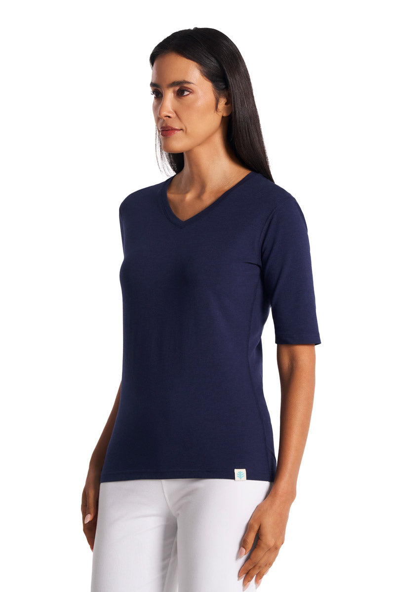 Women's Morada Fitted Short Sleeve V-Neck T-Shirt | Navy