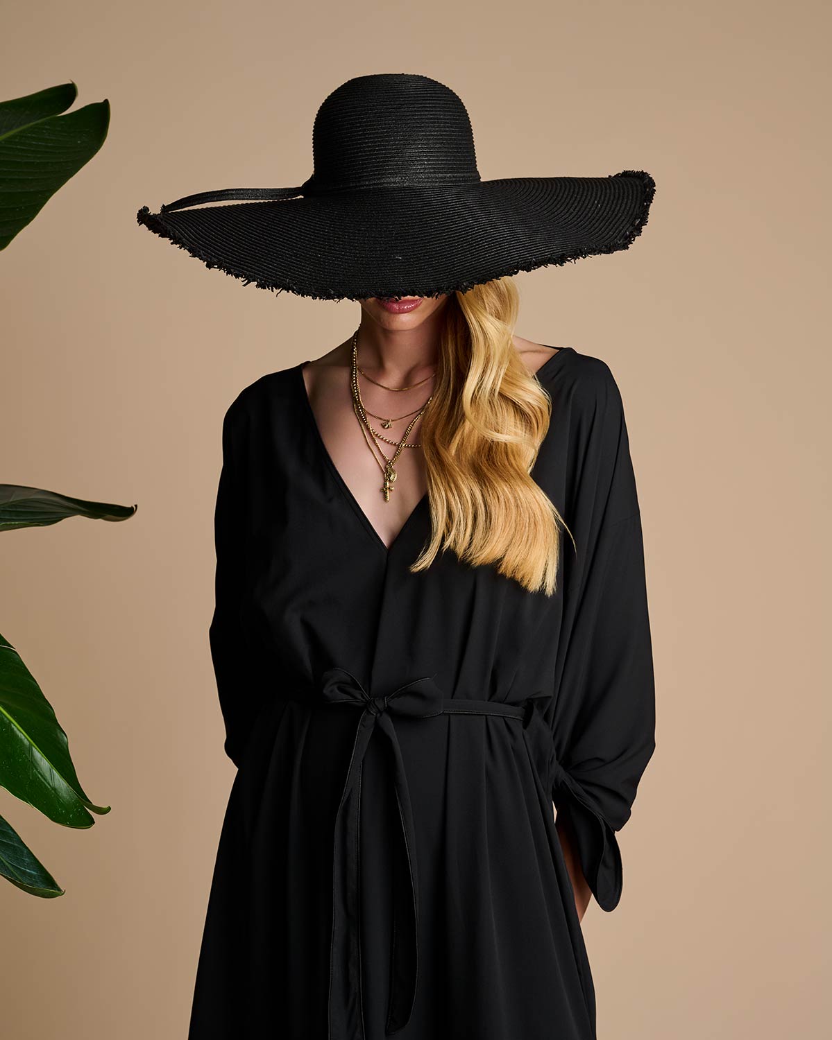 Women's Mott50 Montauk Large Brim Sun Hat | Black