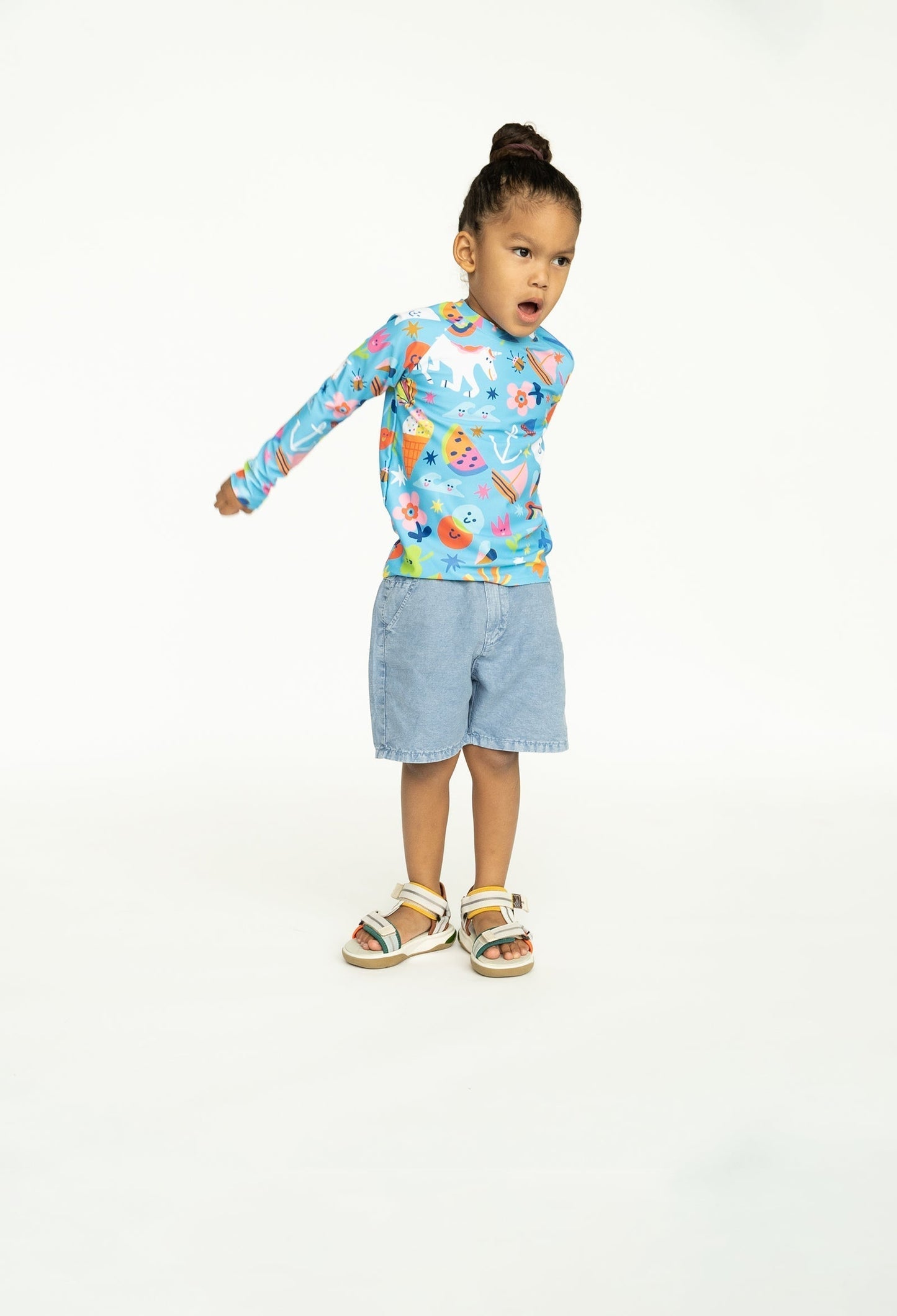 Color_Rainbows & Unicorns