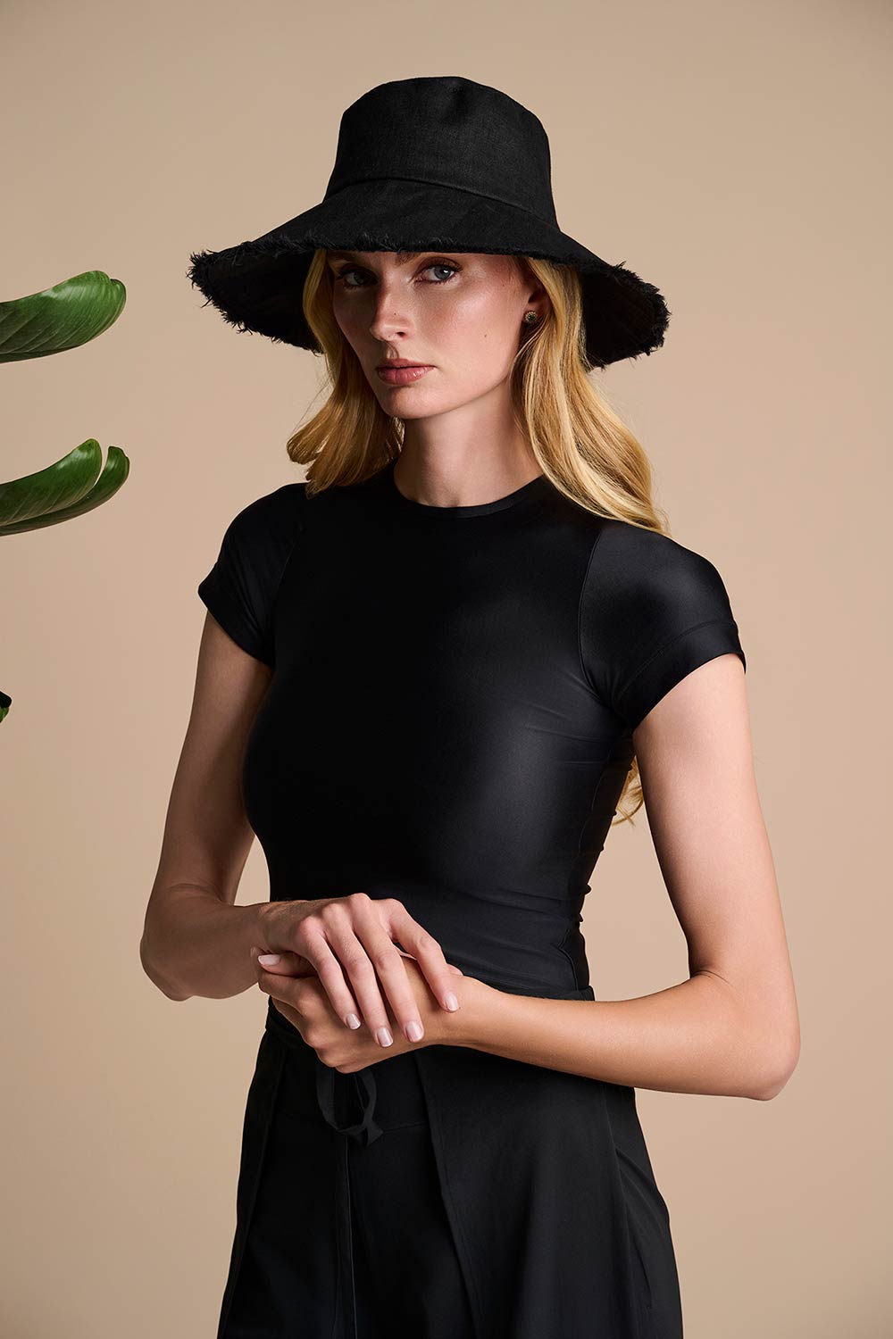 Women's Mott50 Charlotte Linen Fringe Sun Hat | Black